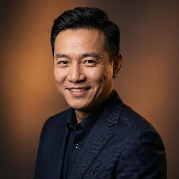 猎奇制片人专家王浩然